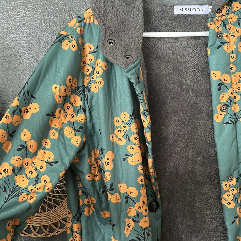 Spring jacket - Picture 2 of 3